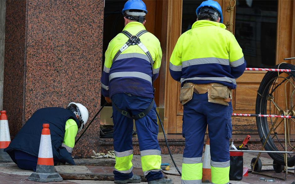 entreprise de débouchage canalisation Les Bréviaires